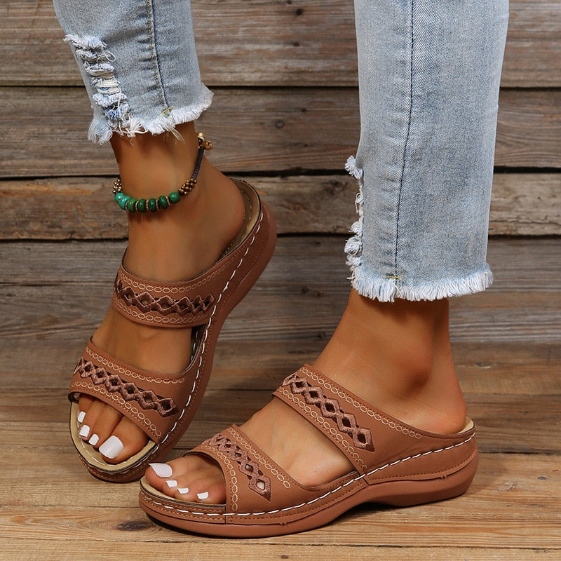 Fashion-Conscious Women Sandals – Stylish Orthopedic Support for All-Day Comfort 2