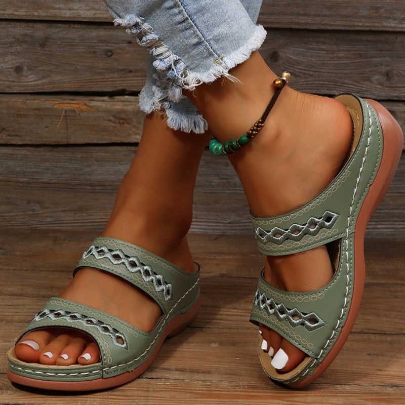 Fashion-Conscious Women Sandals – Stylish Orthopedic Support for All-Day Comfort 3