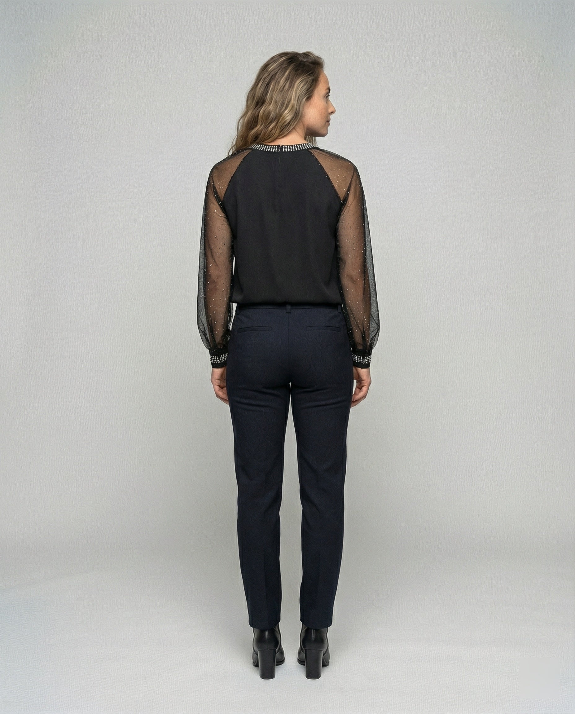 Women's Sequin Top – Elegant Mesh Sleeves for Chic Going Out Occasions 3