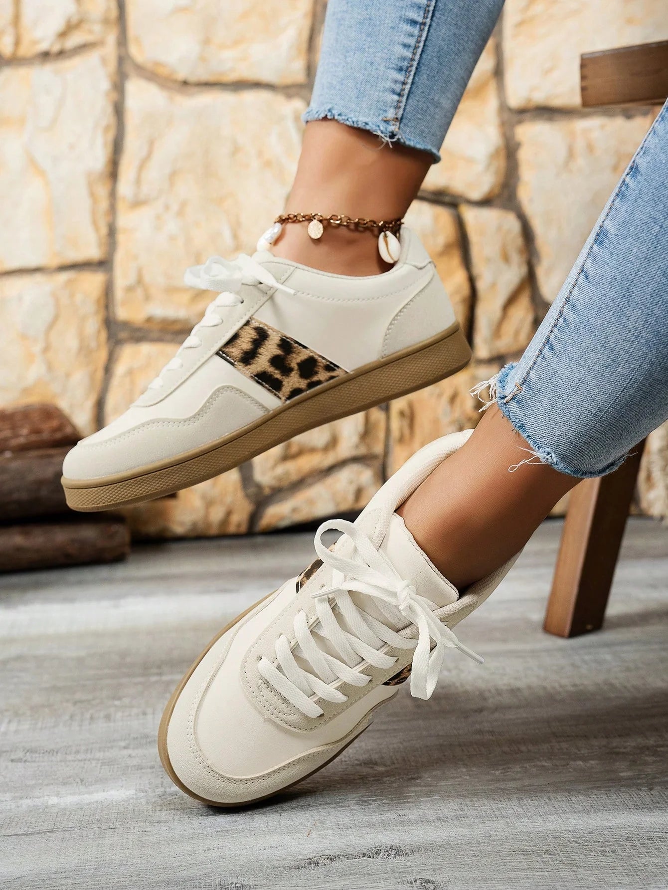 Women's Shoes – Stylish Leopard Print Design for Versatile Everyday Wear 1