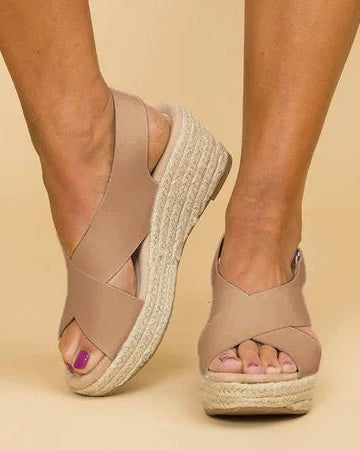 Women’s Summer Sandals – Cushioned Comfort for Stylish Adventures 1