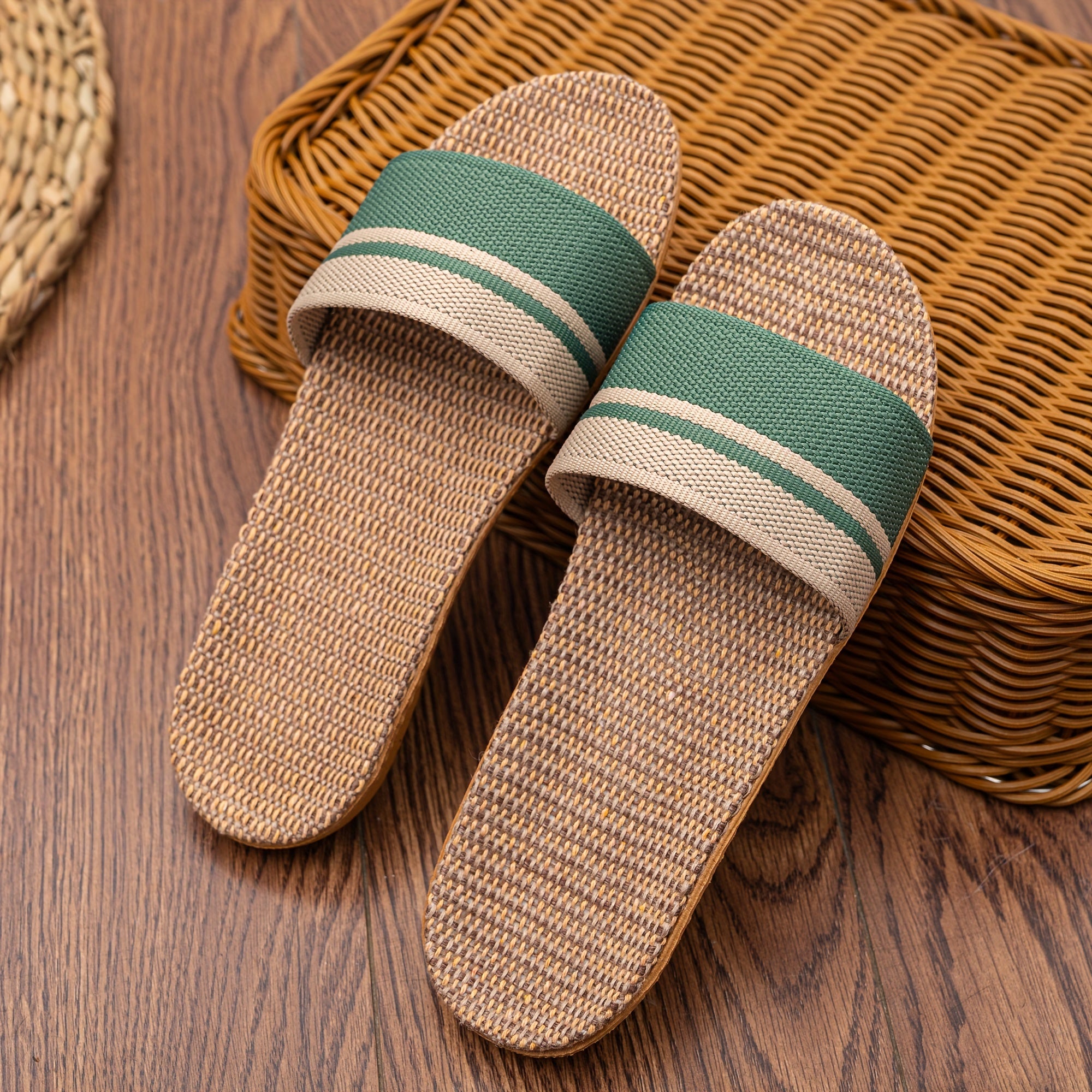 Women's Woven Platform Slippers - Textured Flax Footbed and Wide Band Upper