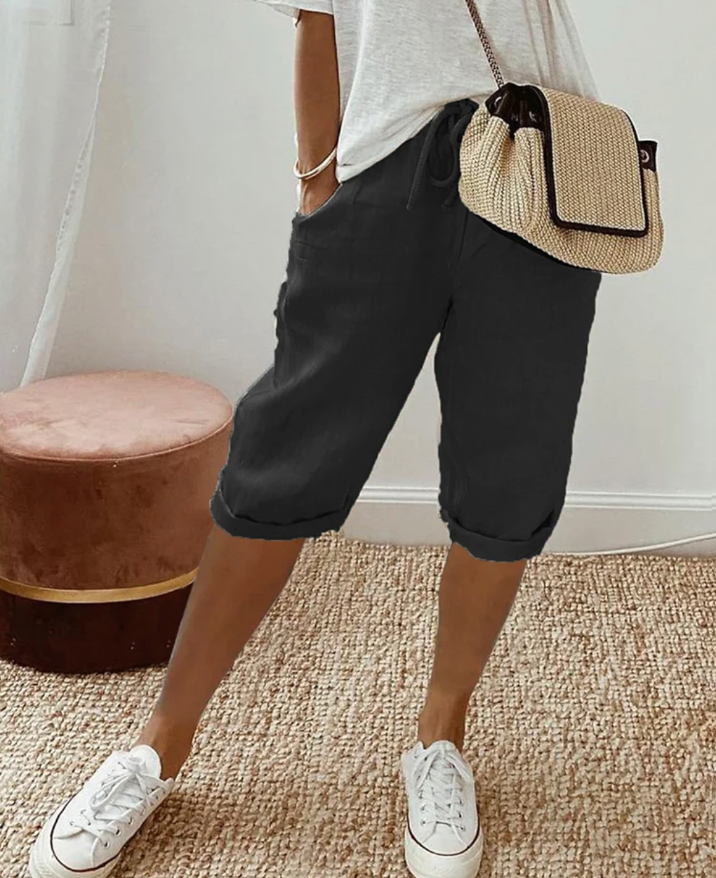 Modern Women’s Breeches – Stylish High-Rise Design for All-Day Comfort 4