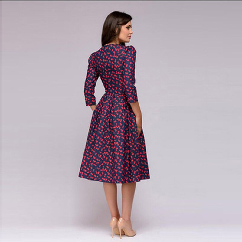 Women's Floral Dress – Comfortable Three-Quarter Sleeves for Everyday Style 2