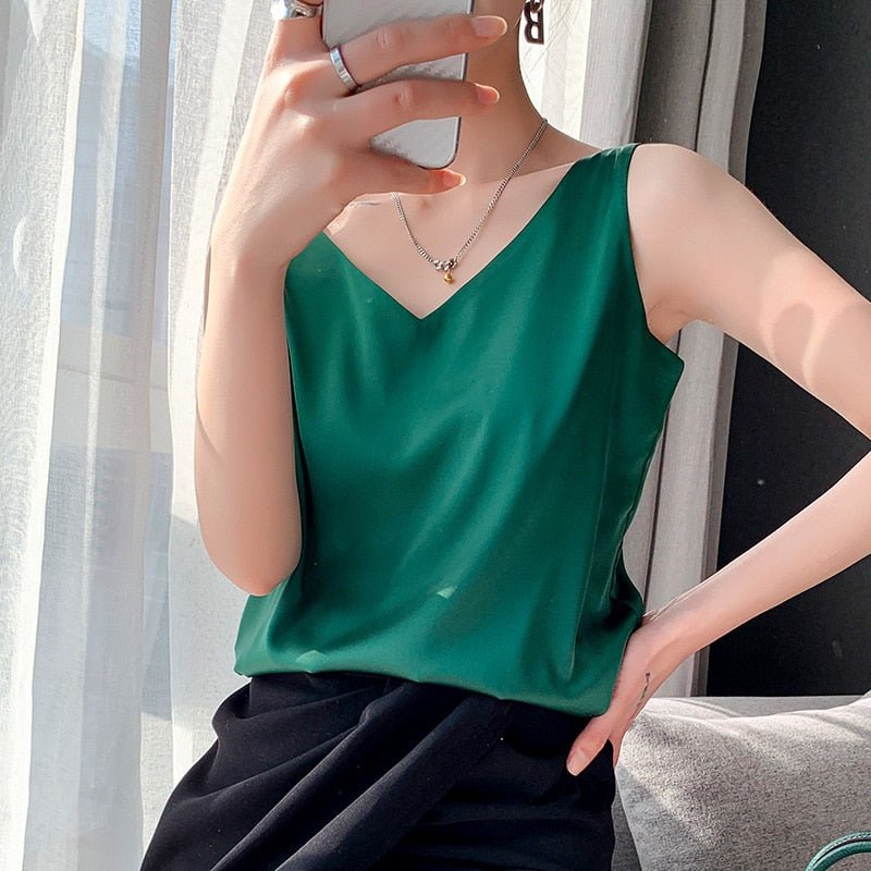 Women's Tank Top – Soft Silk Fabric for Elegant Beach Style 1